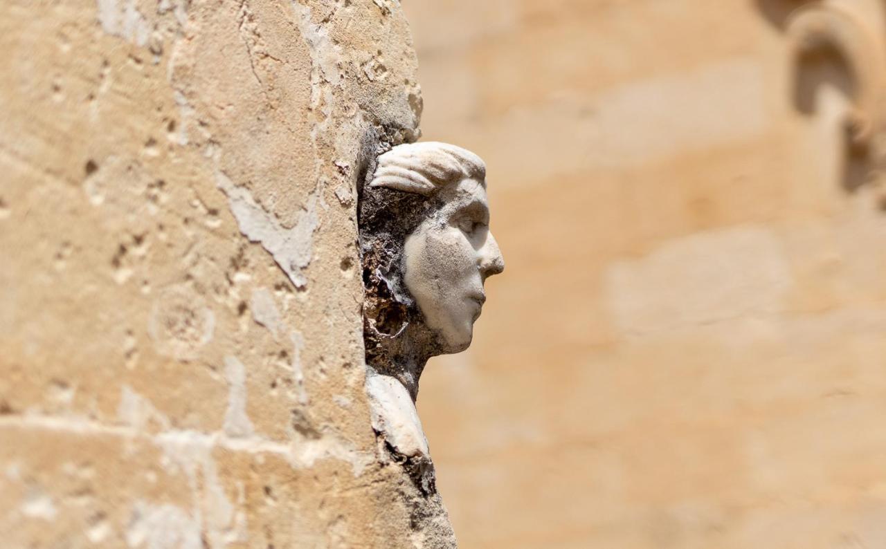Palazzo Della Contessa - Suites & Breakfast Lecce Exterior photo