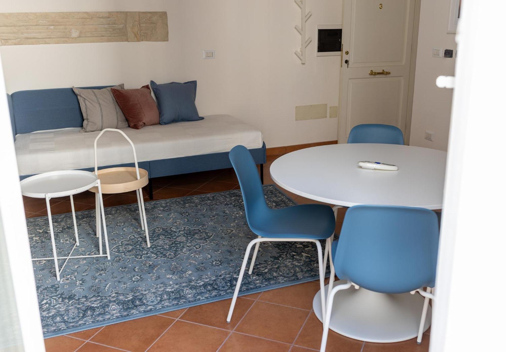 Palazzo Della Contessa - Suites & Breakfast Lecce Exterior photo